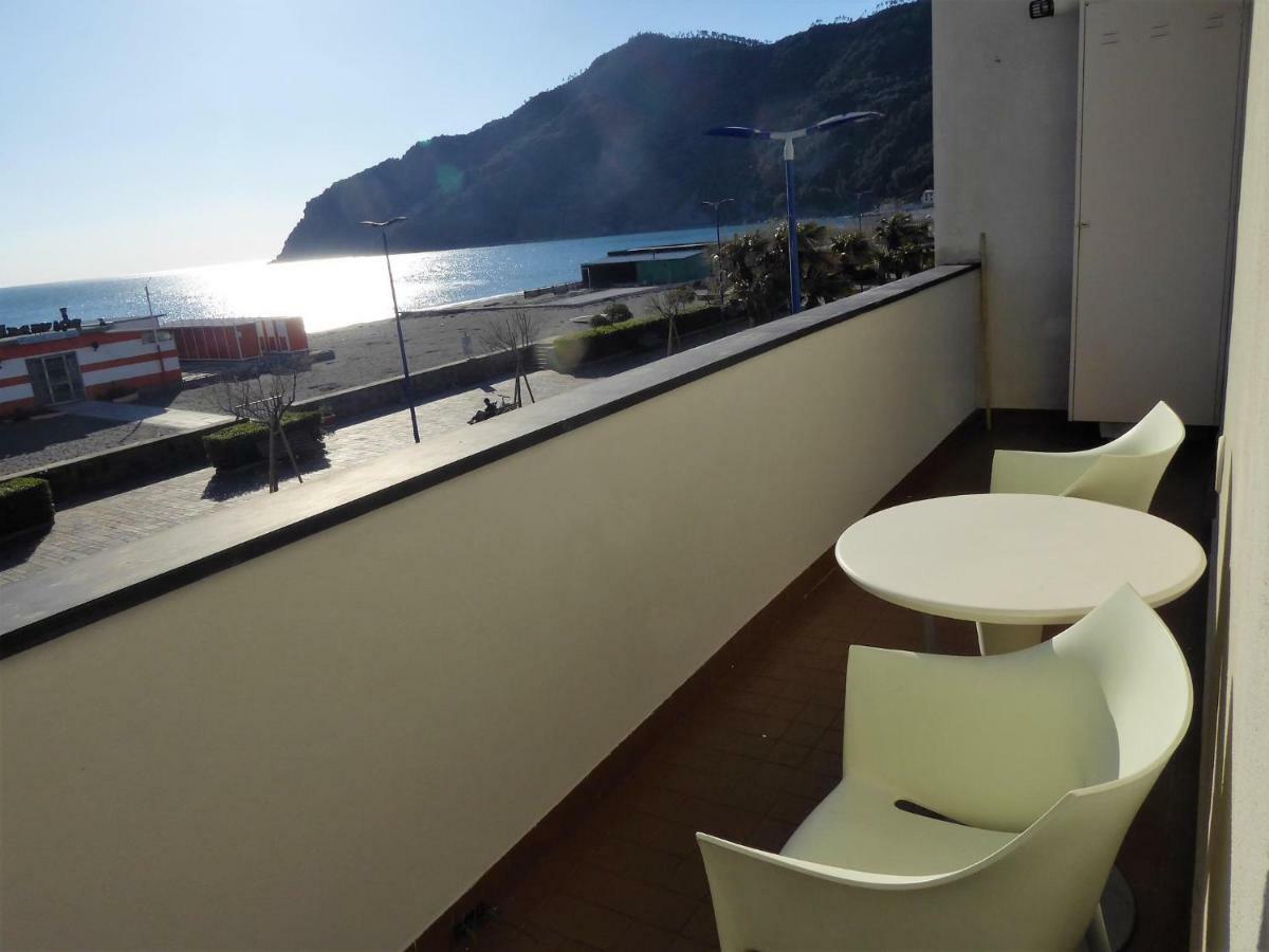 House Little Boat By Holiday World Riva Trigoso Exterior foto